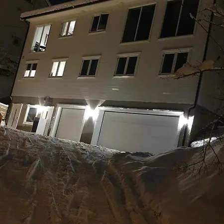 Tromsoapartment Silent Area With Free Parking I Have Caravan For Rent Same Place, 4 People Apartamento *