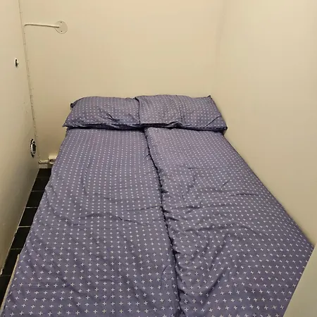 Tromsoapartment Silent Area With Free Parking I Have Caravan For Rent Same Place, 4 People Lejlighed *