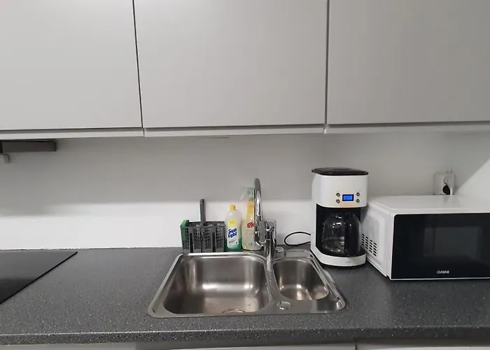 Apartamento Tromsoapartment Silent Area With Free Parking I Have Caravan For Rent Same Place, 4 People