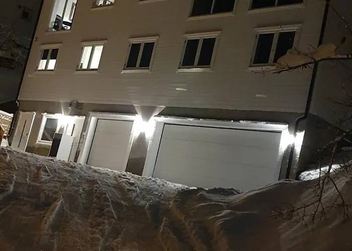 Tromsoapartment Silent Area With Free Parking I Have Caravan For Rent Same Place, 4 People Apartamento *