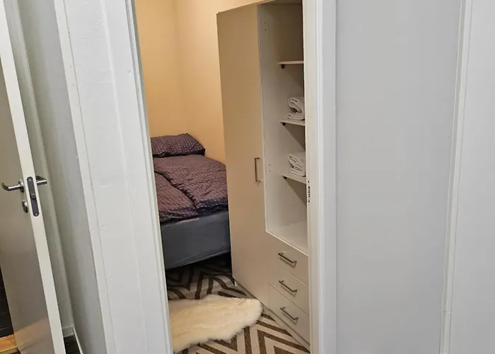 Tromsoapartment Silent Area With Free Parking I Have Caravan For Rent Same Place, 4 People Apartamento Tromsø