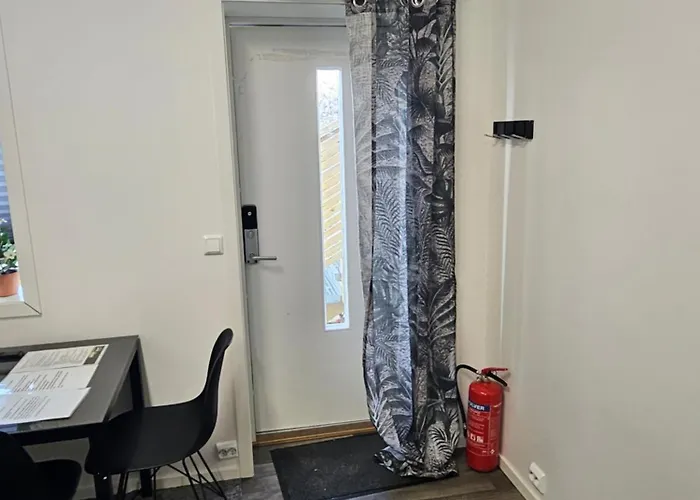 Tromsoapartment Silent Area With Free Parking I Have Caravan For Rent Same Place, 4 People Apartamento Tromsø