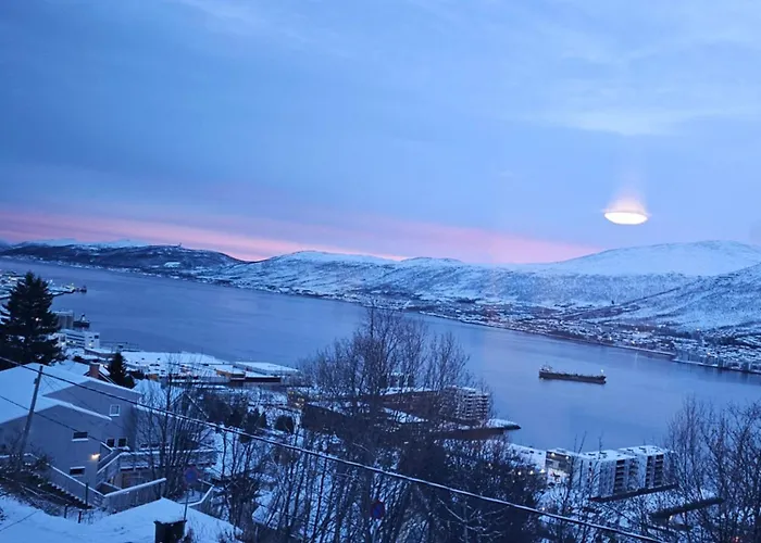 Apartamento Tromsoapartment Silent Area With Free Parking I Have Caravan For Rent Same Place, 4 People *