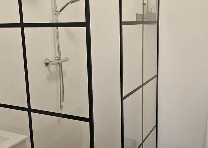 Apartment Tromsoapartment Silent Area With Free Parking I Have Caravan For Rent Same Place, 4 People