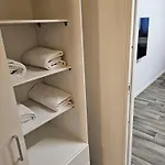 Daire Tromsoapartment Silent Area With Free Parking I Have Caravan For Rent Same Place, 4 People *