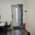 Tromsoapartment Silent Area With Free Parking I Have Caravan For Rent Same Place, 4 People Daire Tromsø