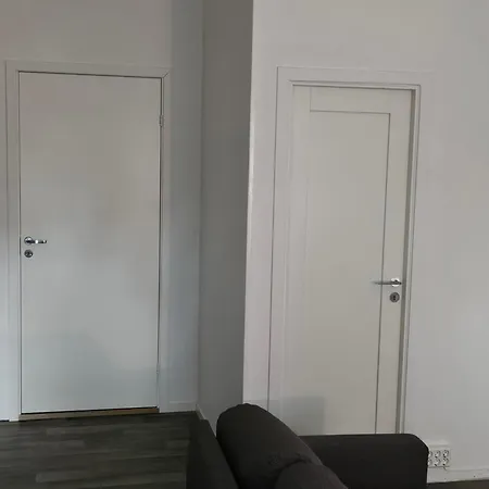 Apartment Tromsoapartment Silent Area With View I Have Warm Caravan For Rent Same Place, 4 People *
