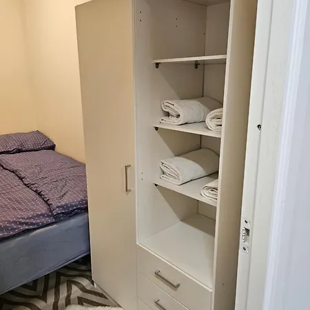 Tromsoapartment Silent Area With View I Have Warm Caravan For Rent Same Place, 4 People Apartment Tromso